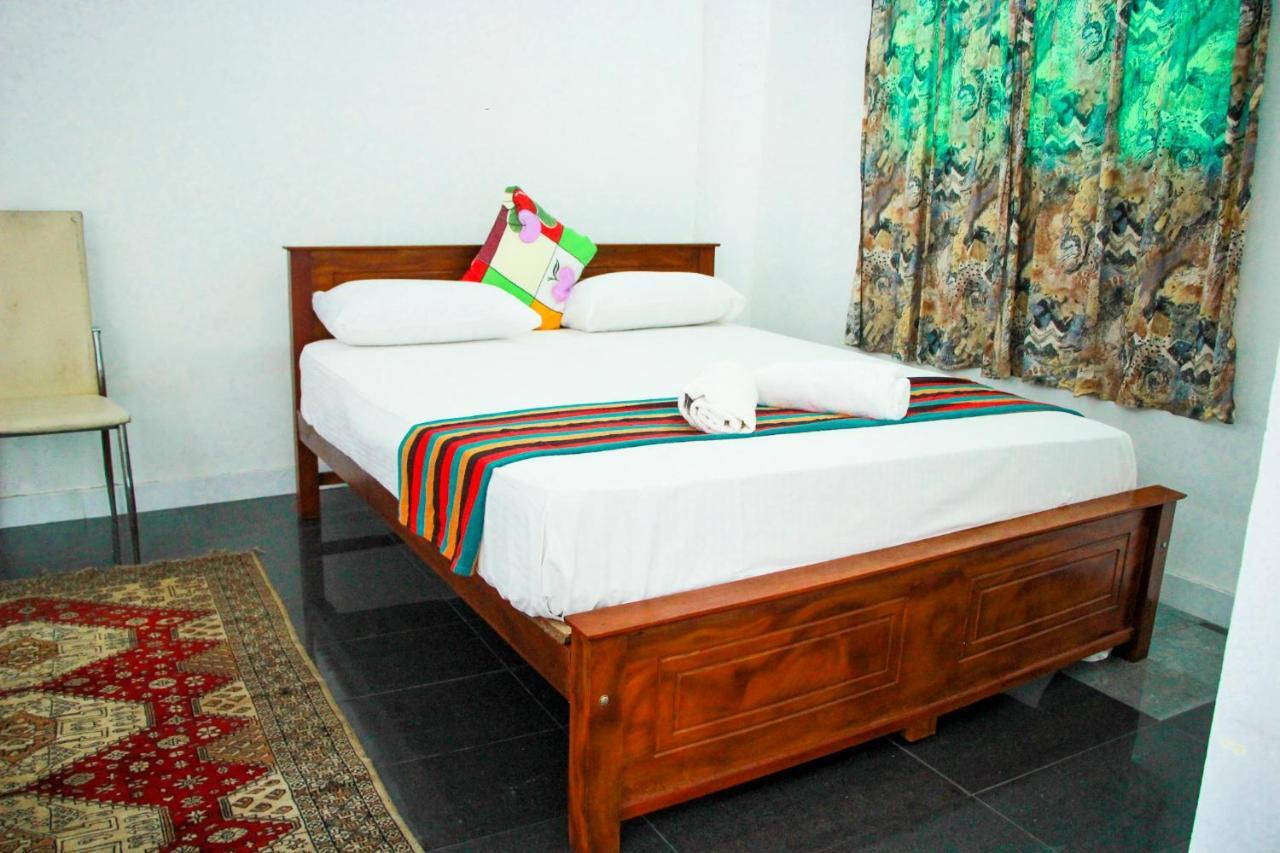 White House Apartment Wattala Luaran gambar